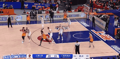 杜锋：我赌你枪里没子弹…卢伟：“呯”！